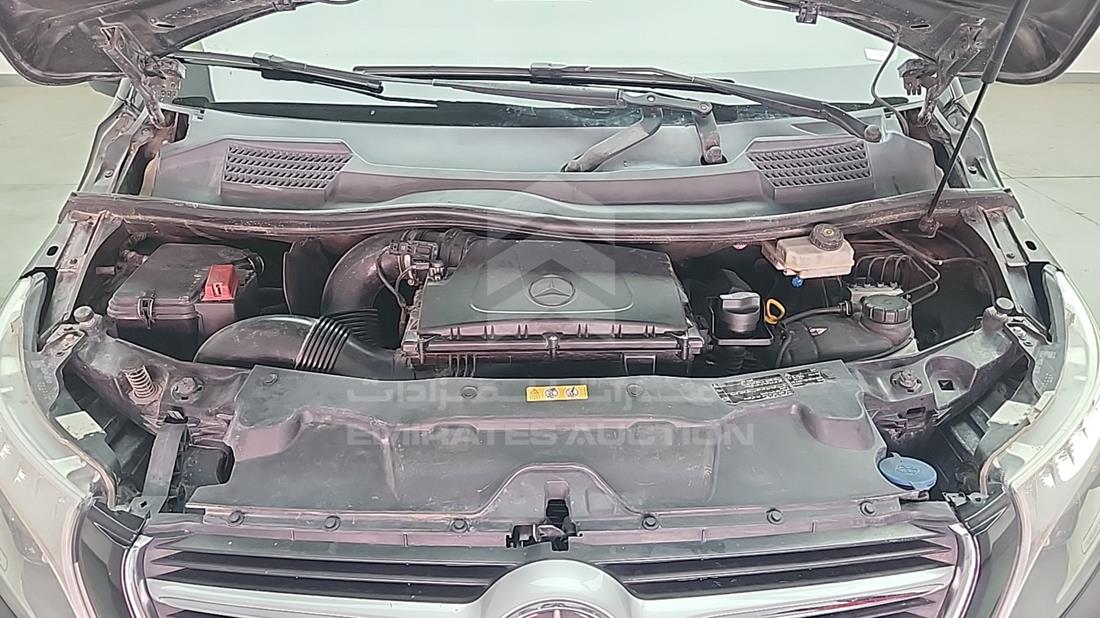 2016 Mercedes V 220 — Engine Bay — Photo 30