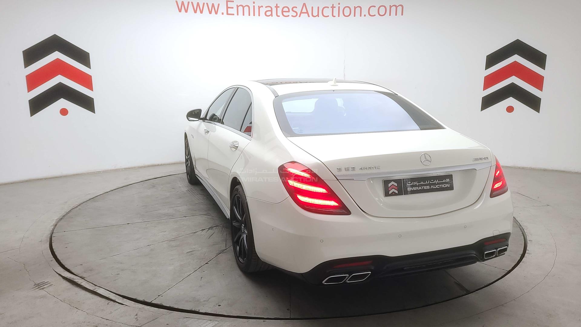2016 MERCEDES S 63 VIN: WDDUG7JB6GA246373
