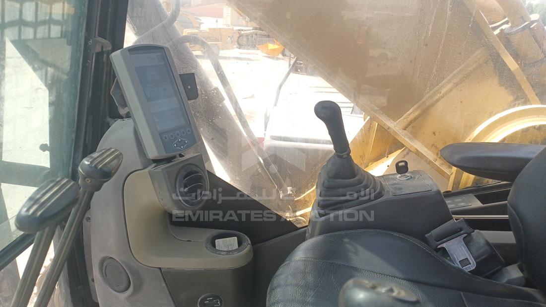 2020 CAT 340D2L — Full Dashboard View — Photo 16