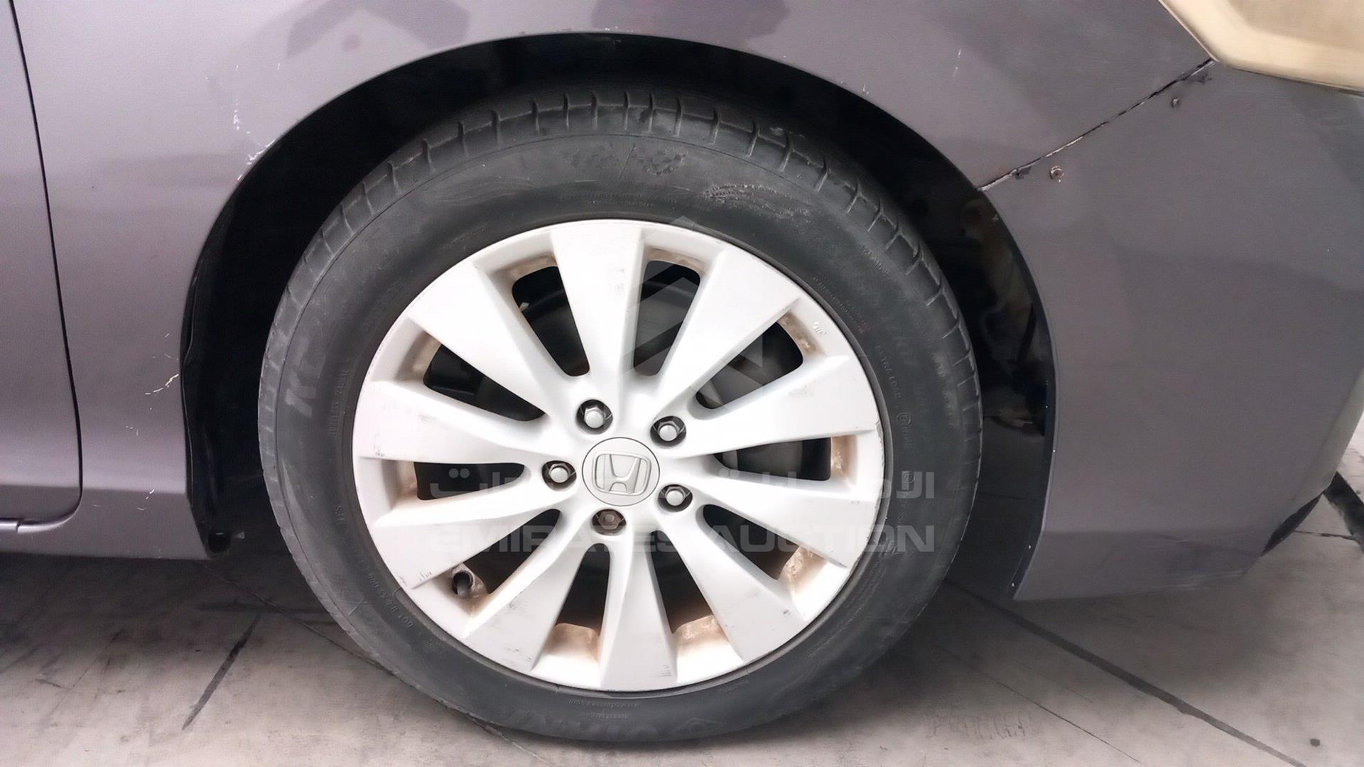 2015 HONDA ACCORD VIN: 1HGCR2F72FA103024