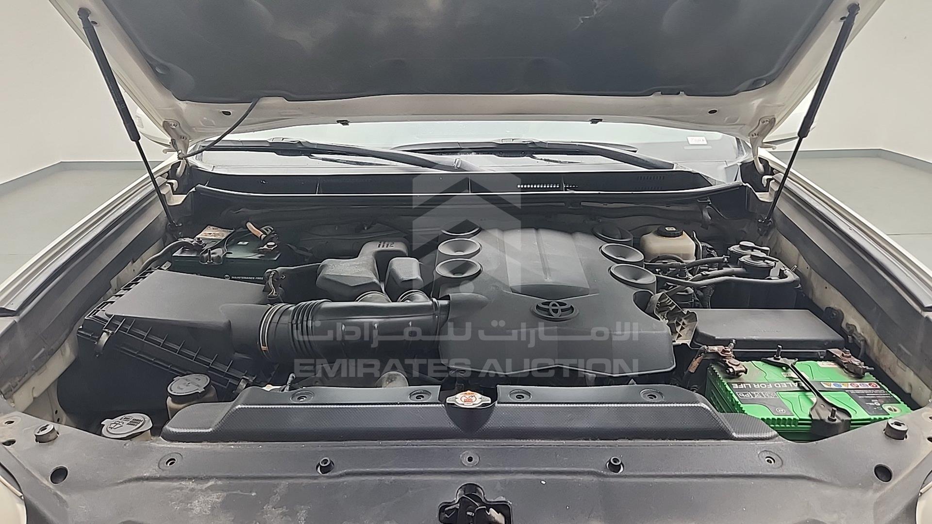 2011 TOYOTA PRADO VIN: JTEJU9FJ9B5018625