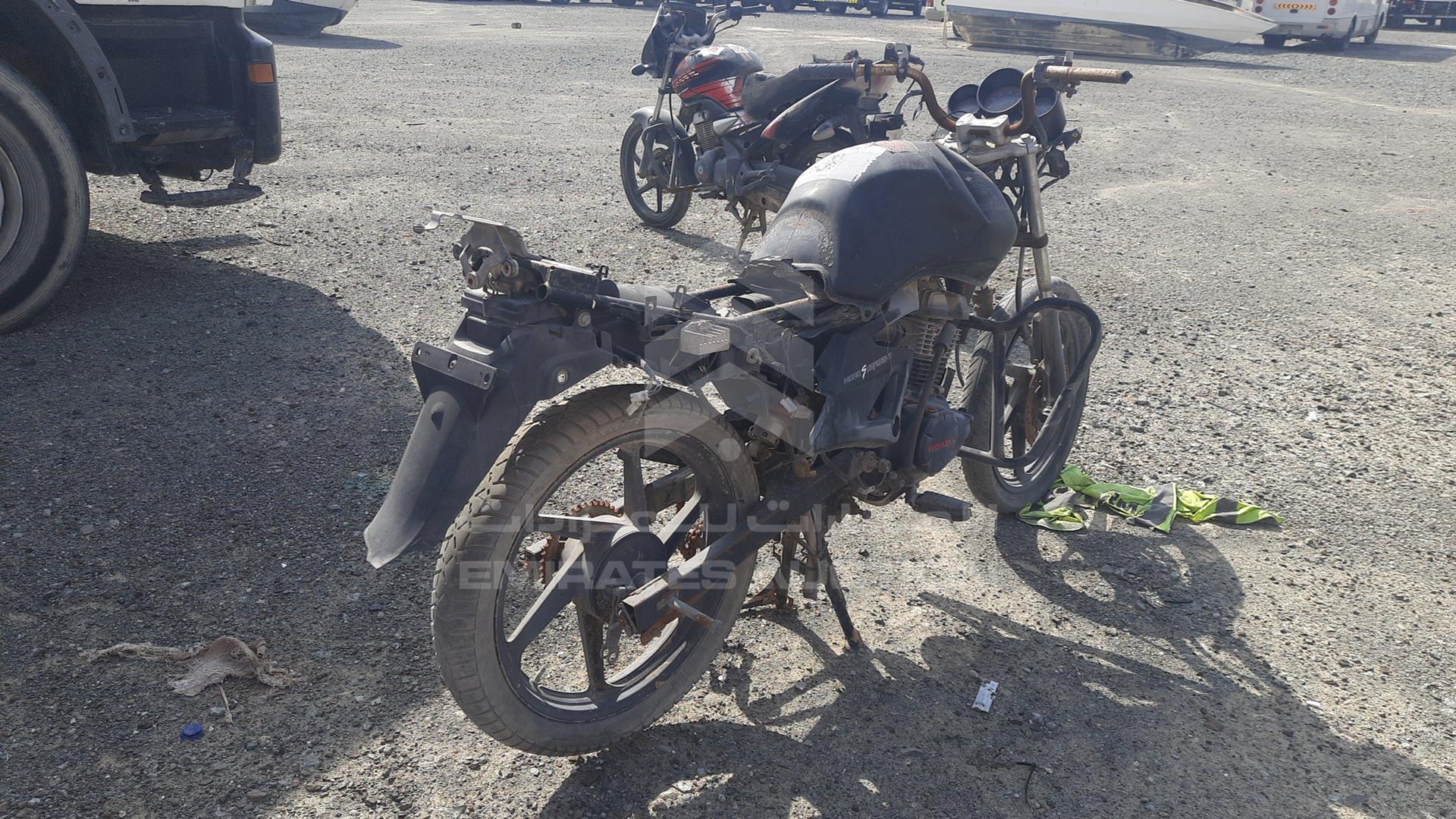 2014 HONDA CBF150 MA VIN: ME4KC09CGE8777138