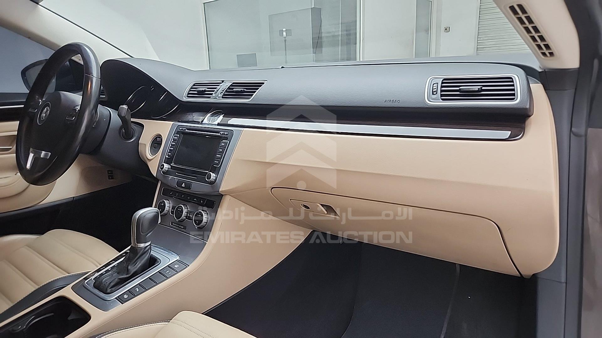 2015 VOLKSWAGEN PASSAT VIN: WVWAP2AN3FE801684