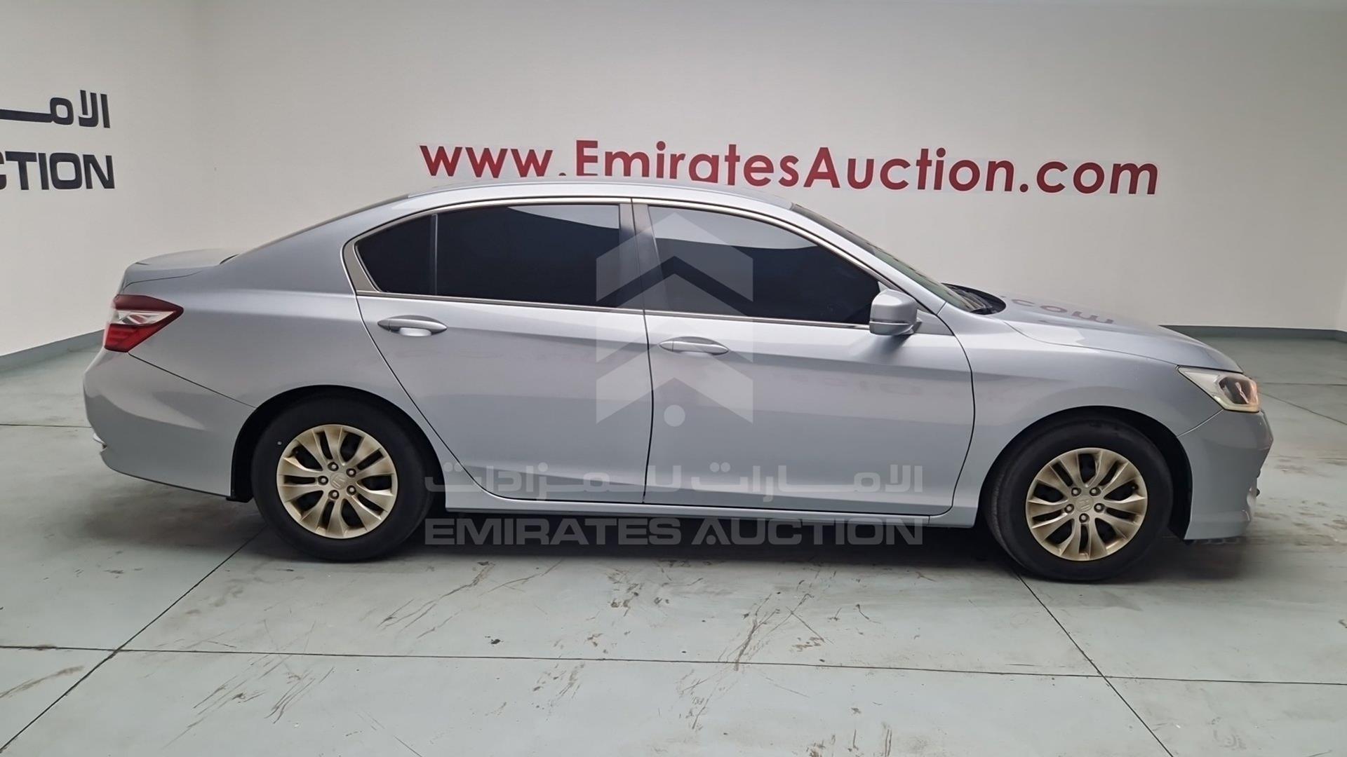 2017 HONDA ACCORD VIN: 1HGCR2613HA606401