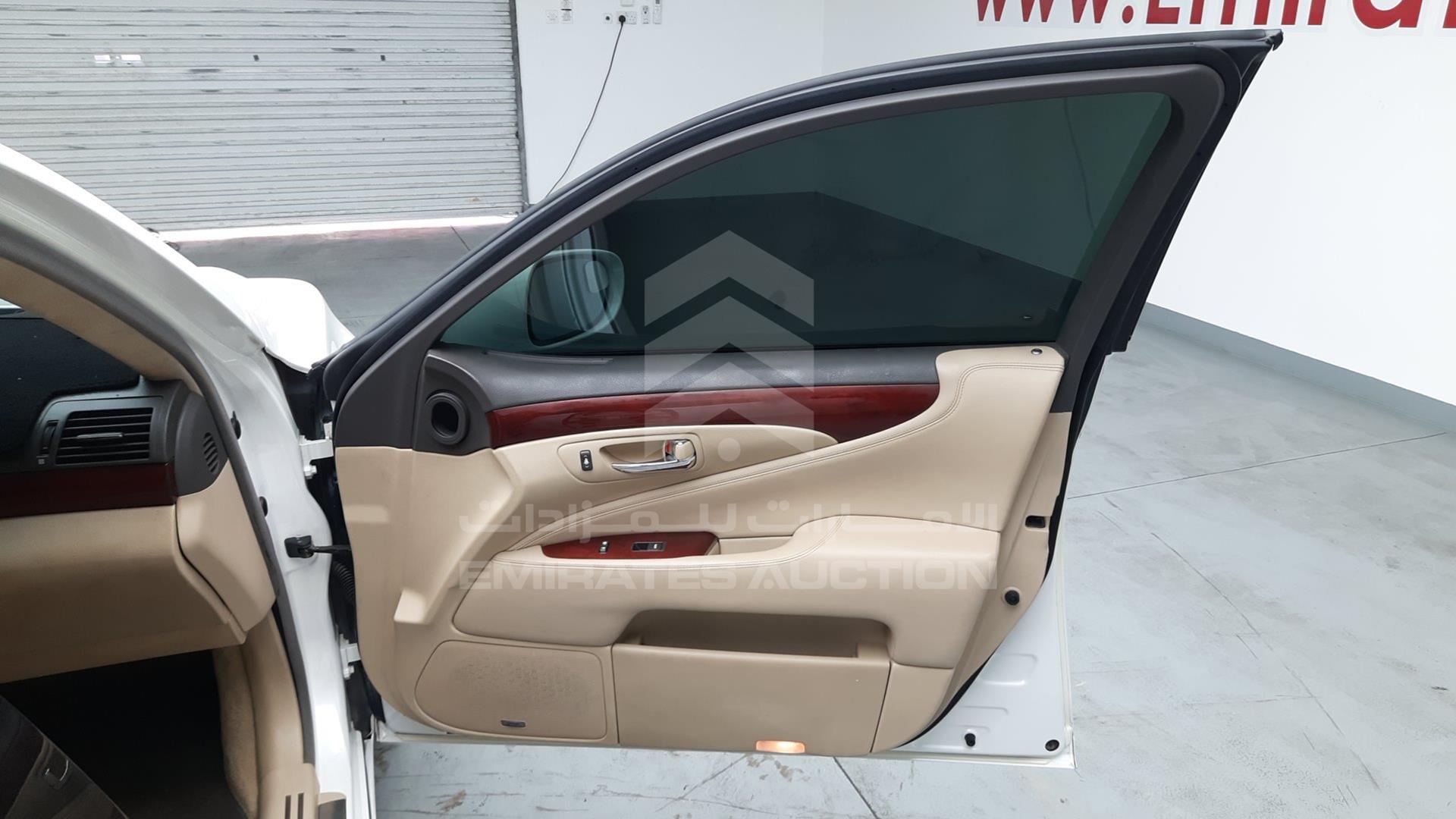2007 LEXUS LS 460 L VIN: JTHGL46F675016000