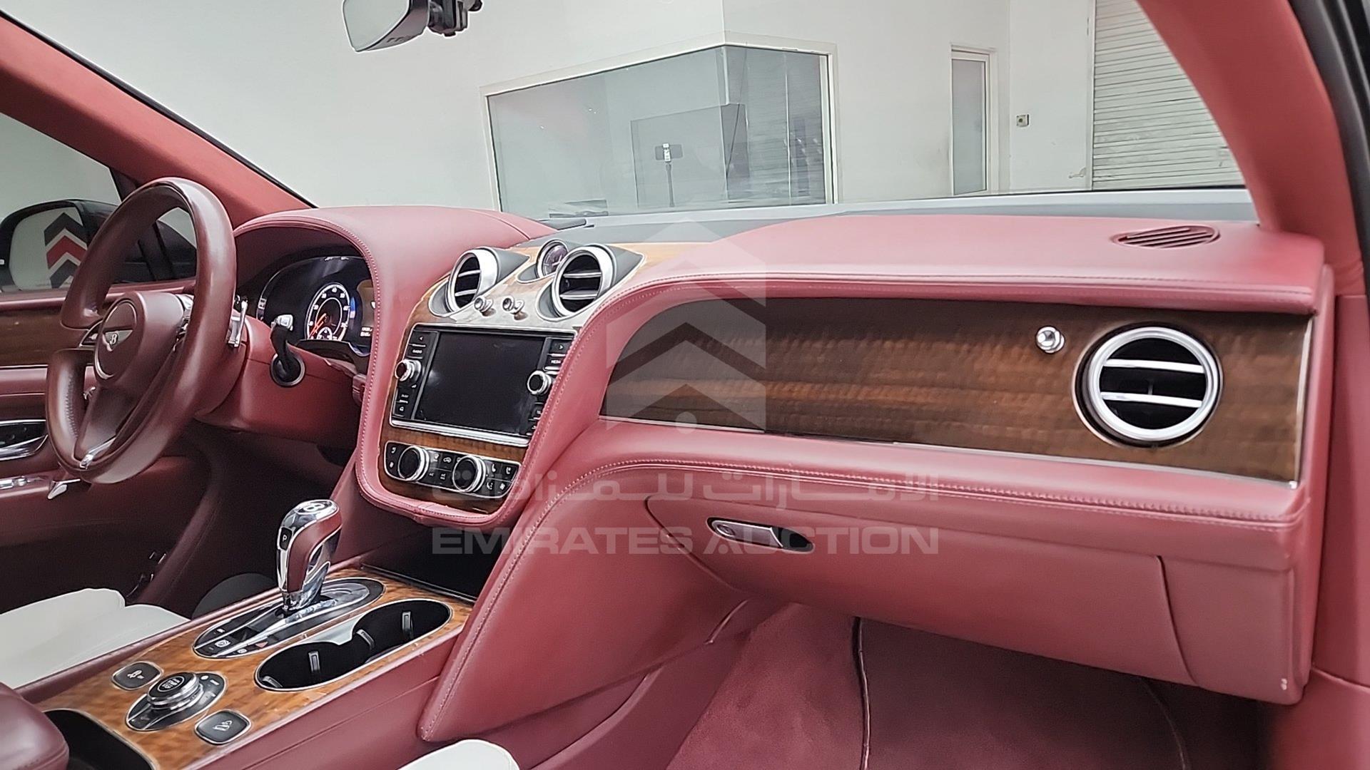 2019 BENTLEY BENTAYGA VIN: SJAAL1ZV2KC023332
