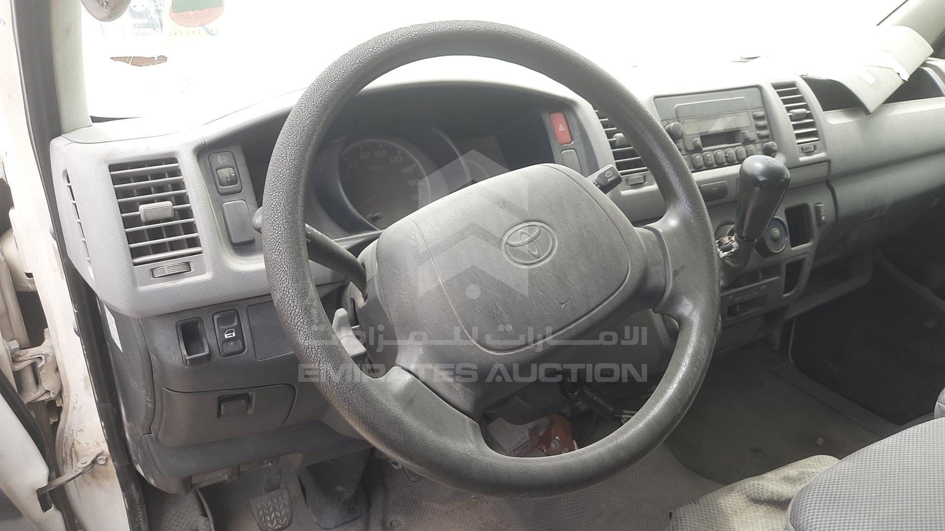 2009 TOYOTA HIACE VIN: JTGJX02P290024875