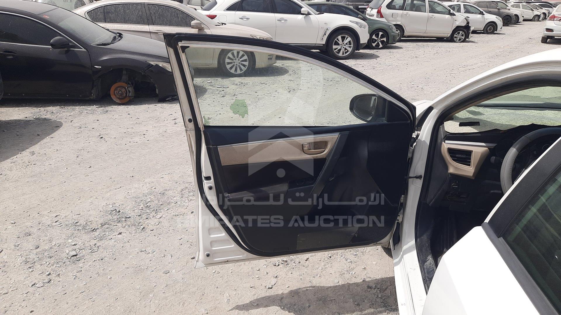 2015 TOYOTA COROLLA VIN: RKLBB9HE0F5140457