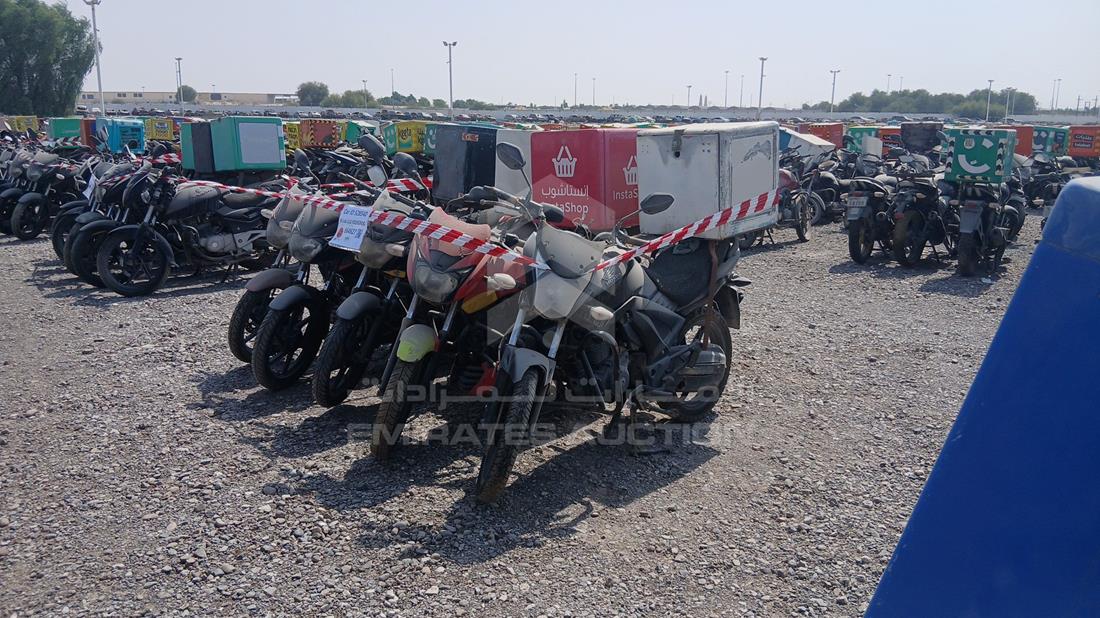 5 دراجات نارية — الزاوية الأمامية اليسرى — صورة 7