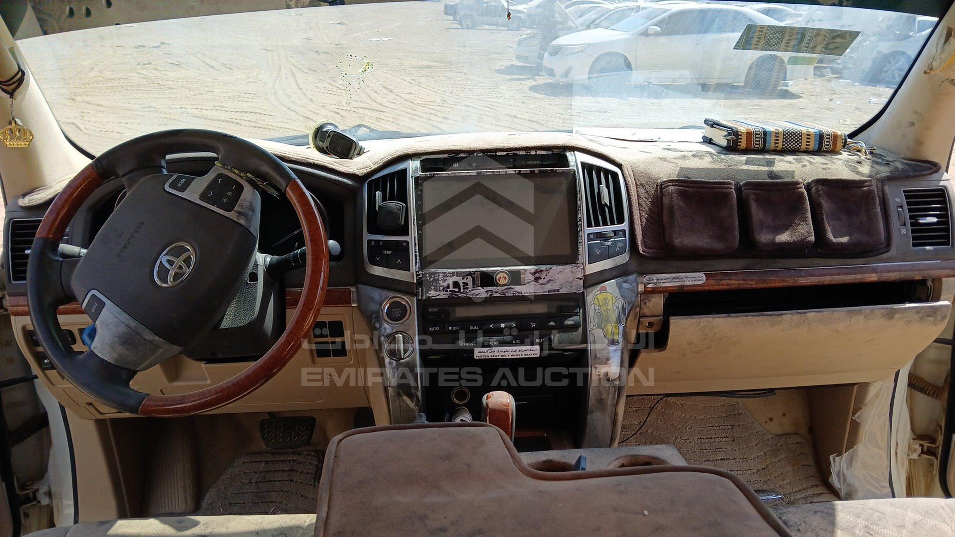 2015 TOYOTA LAND CRUISER VIN: JTMHY05J1F4035936