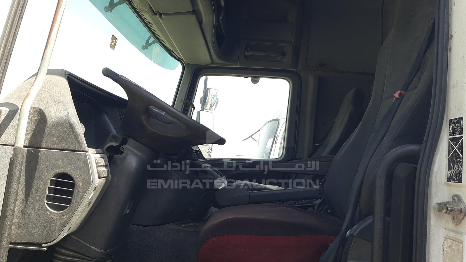 2008 MERCEDES ACTROS VIN: WDAKHCAA98L277351