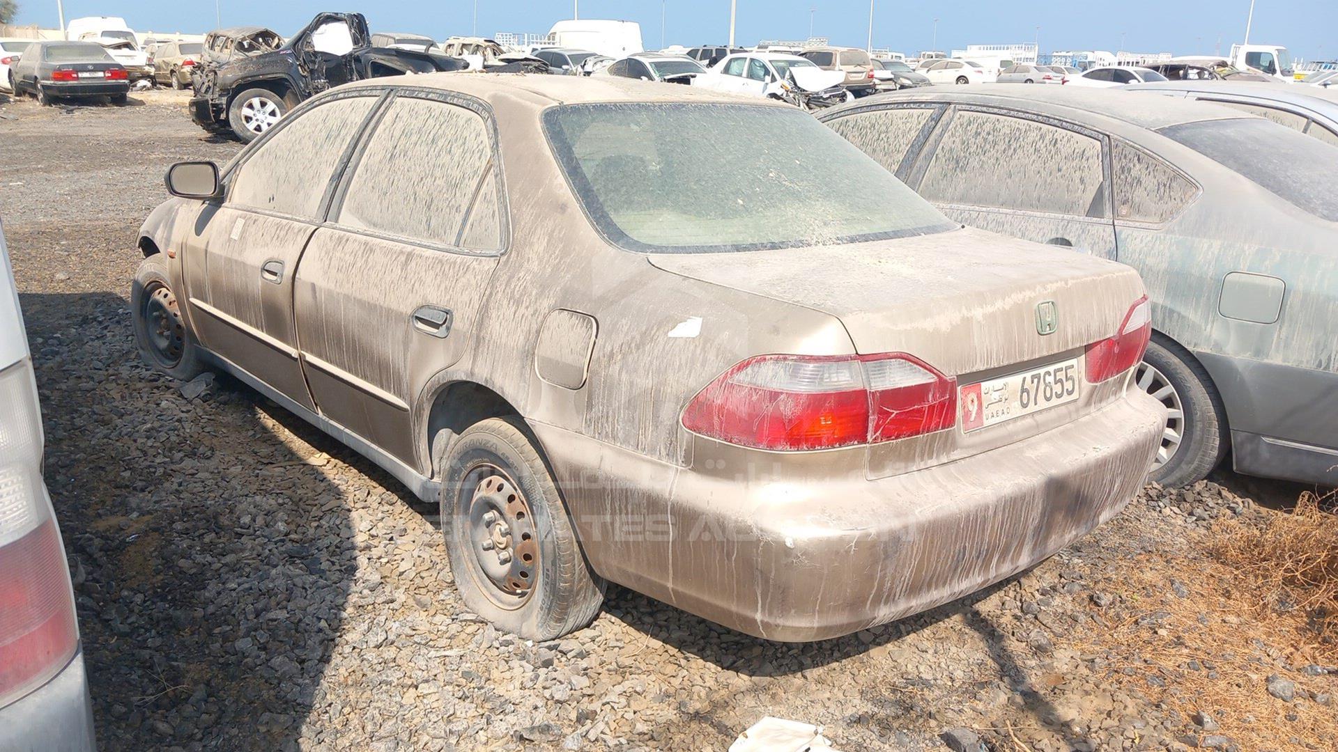 2002 HONDA ACCORD VIN: JHMCF86302C402600
