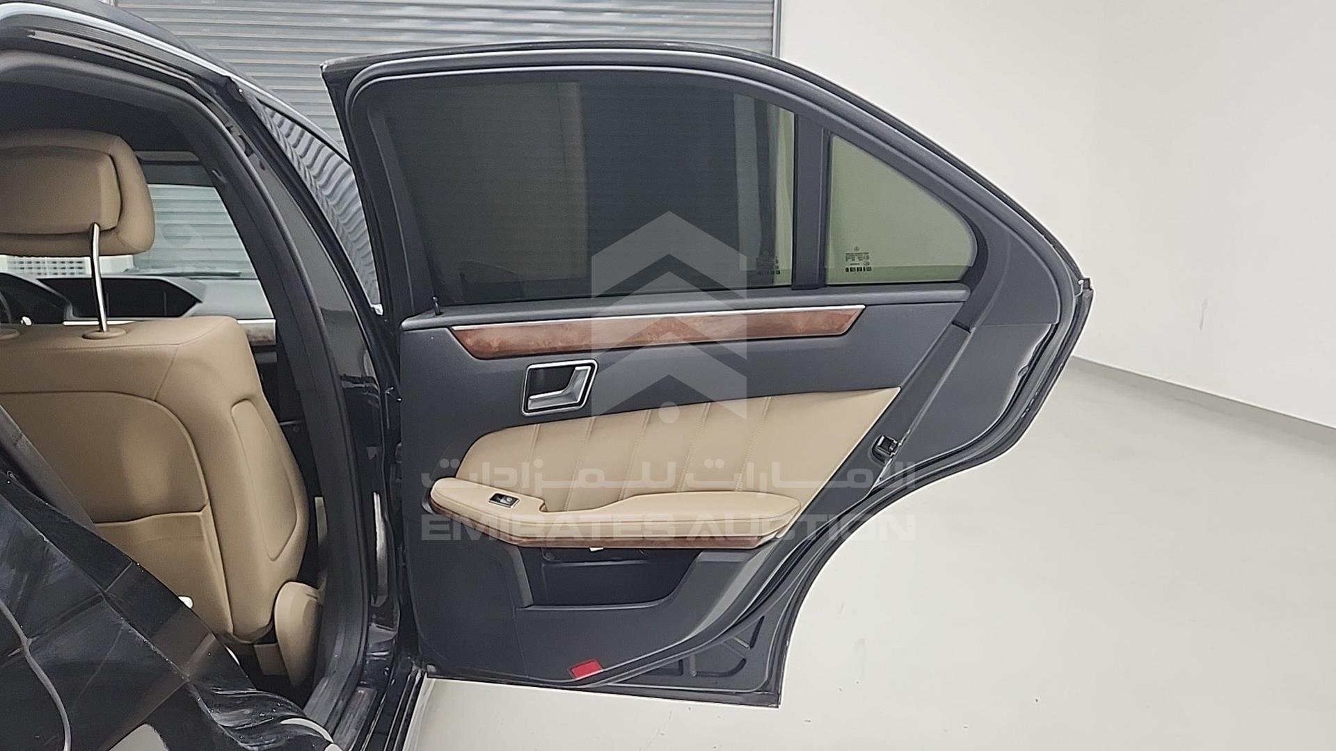 2012 MERCEDES E350 VIN: WDDHF5KB1CA554231