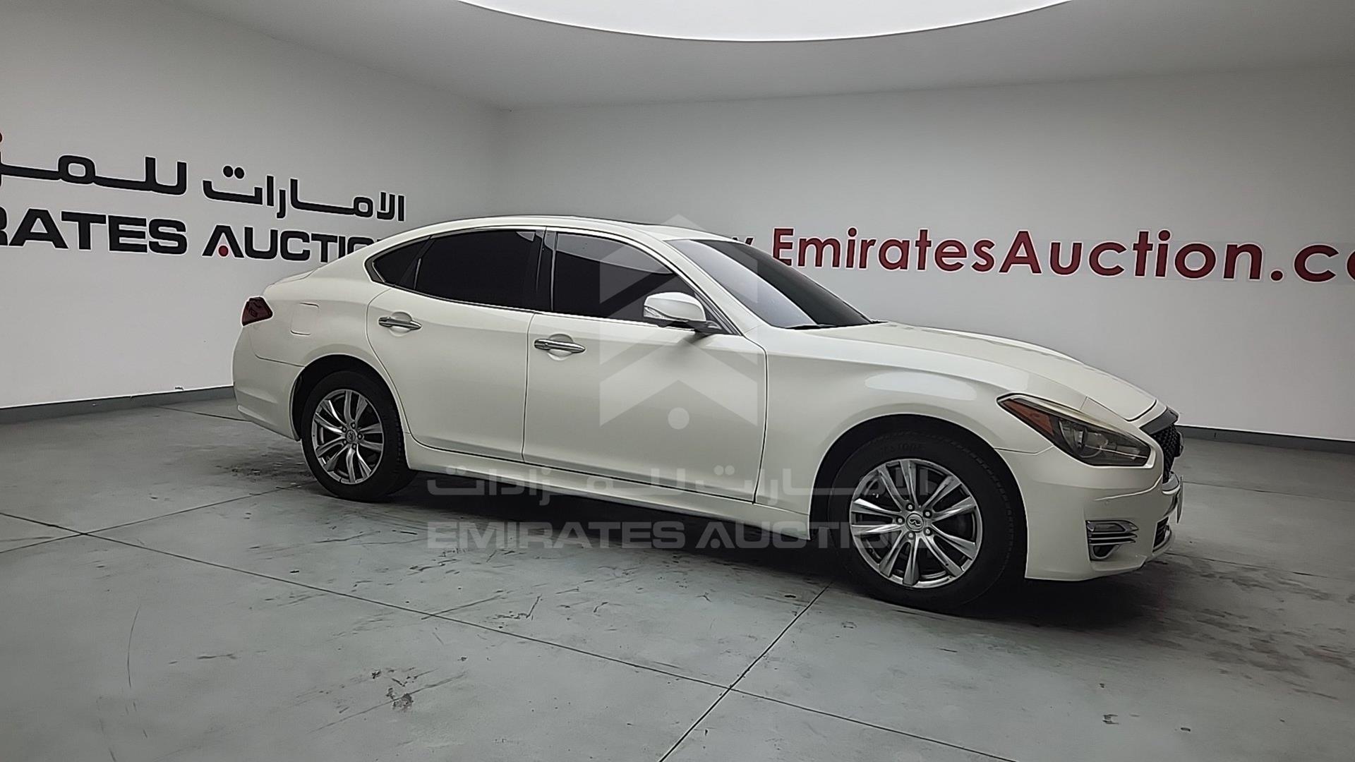 2017 INFINITI Q70 VIN: JNKBY1AP9HM340009