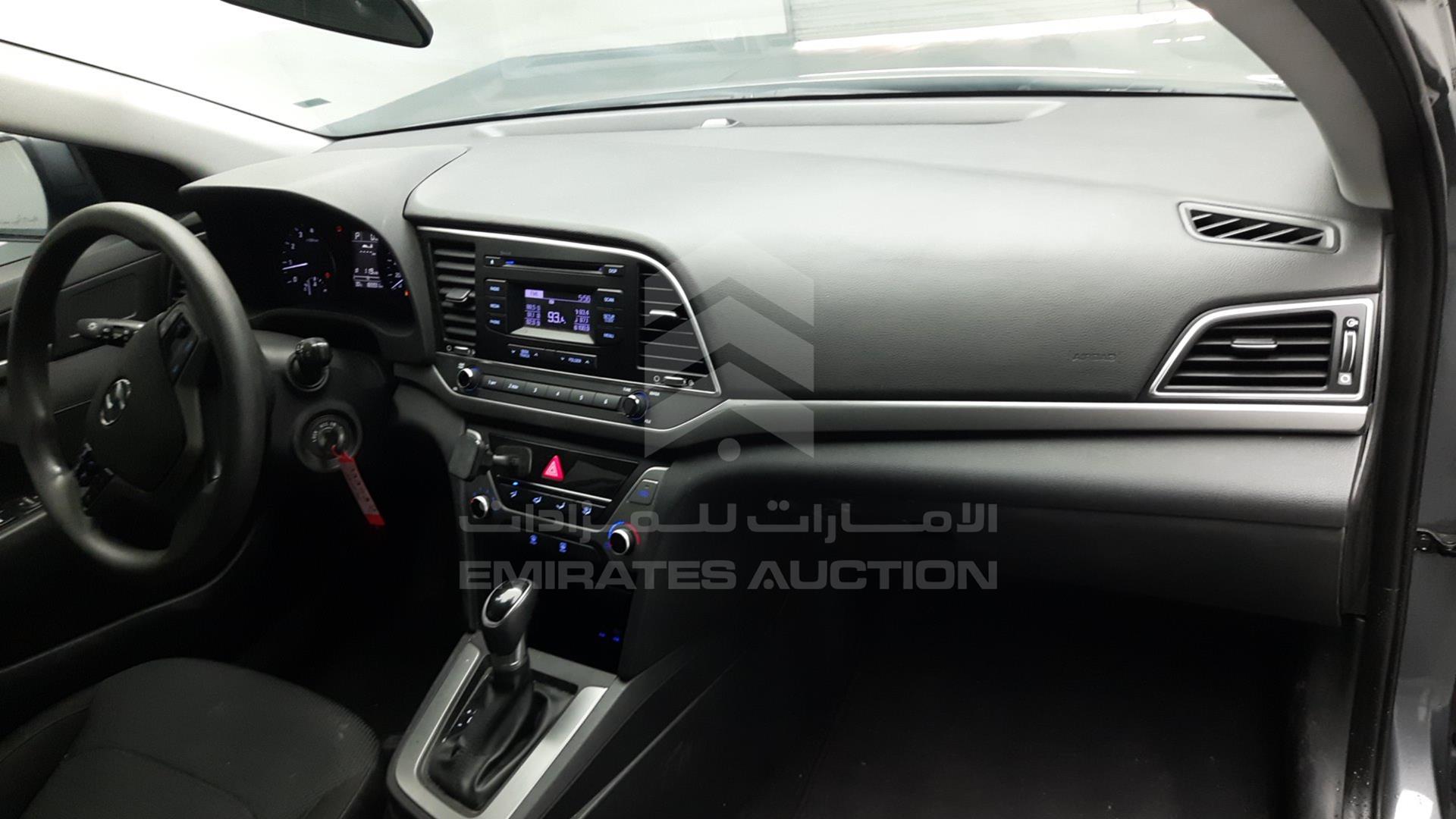 2017 HYUNDAI ELANTRA VIN: KMHD741CXHU399092