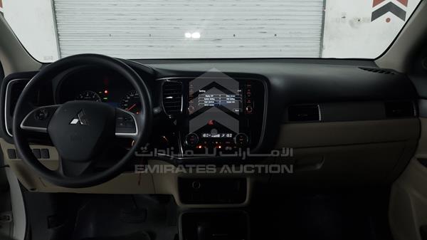 JE4LZ21W4HZ702286 Mitsubishi Outlander