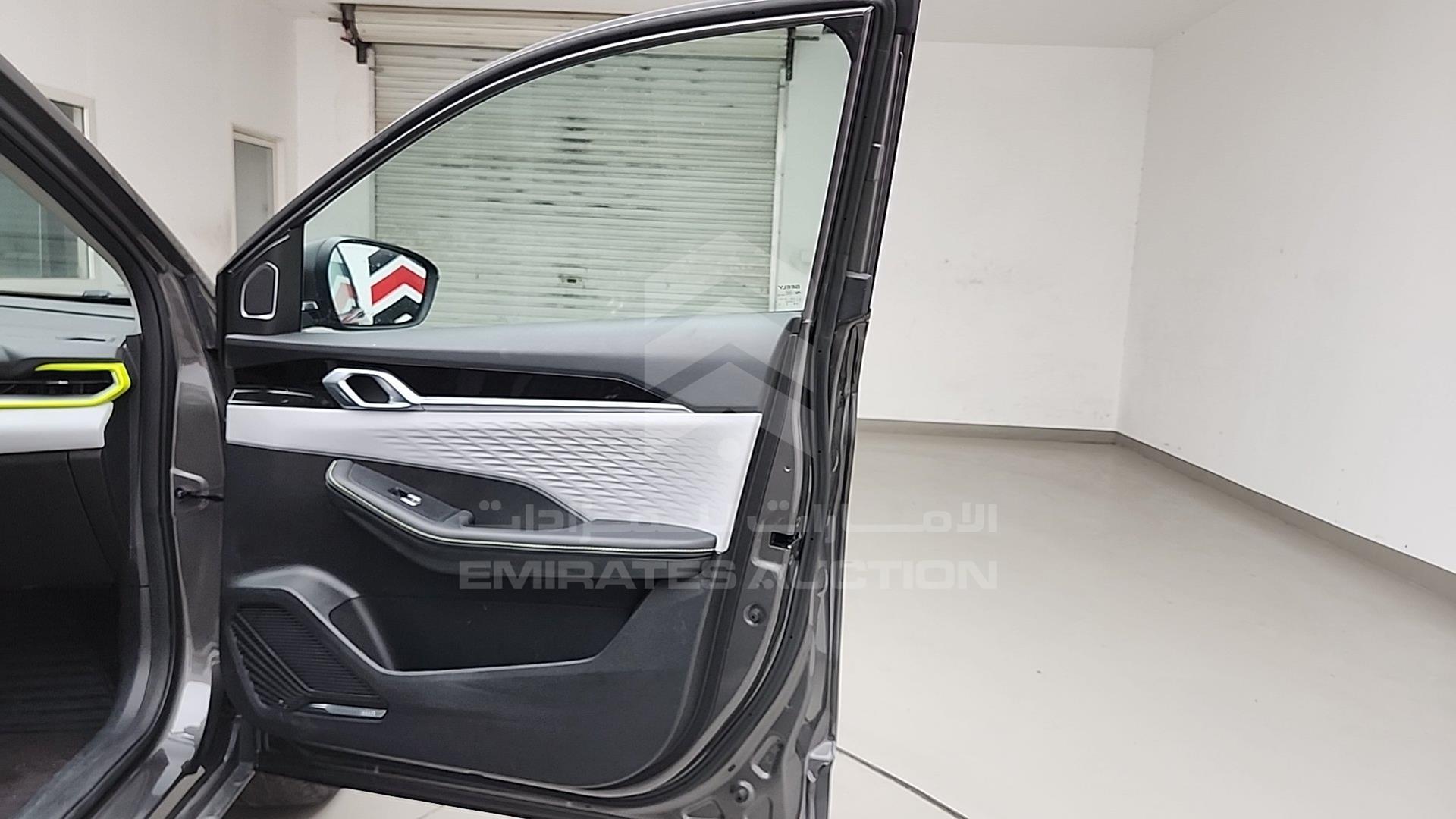 2024 GEELY COOLRAY VIN: LB3762KZ0RX505471