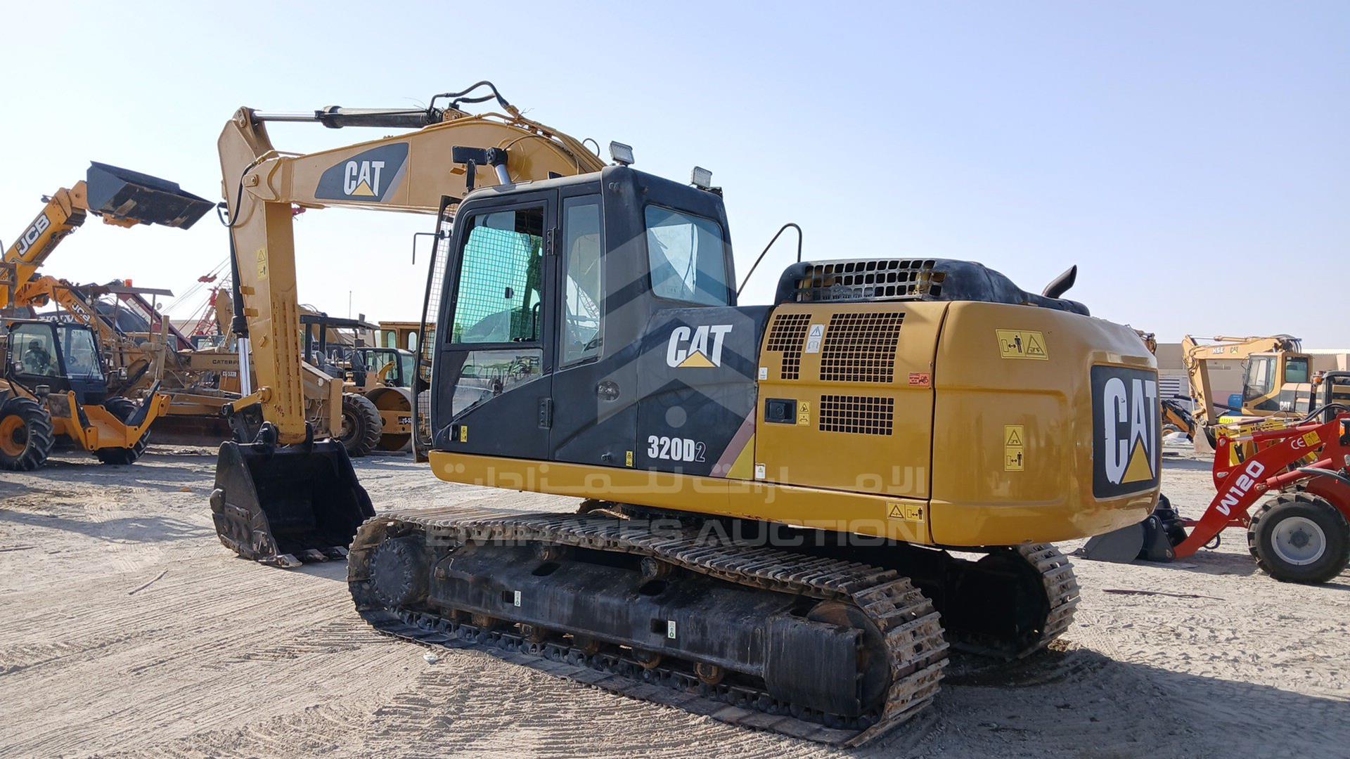 2015 CATERPILLAR 320D VIN: CAT0320DTDNP00354