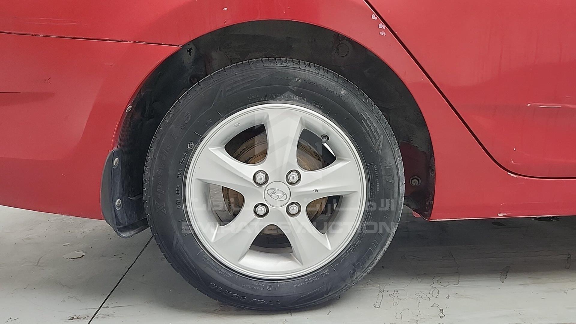 2015 HYUNDAI ACCENT VIN: KMHCT41B4FU684480