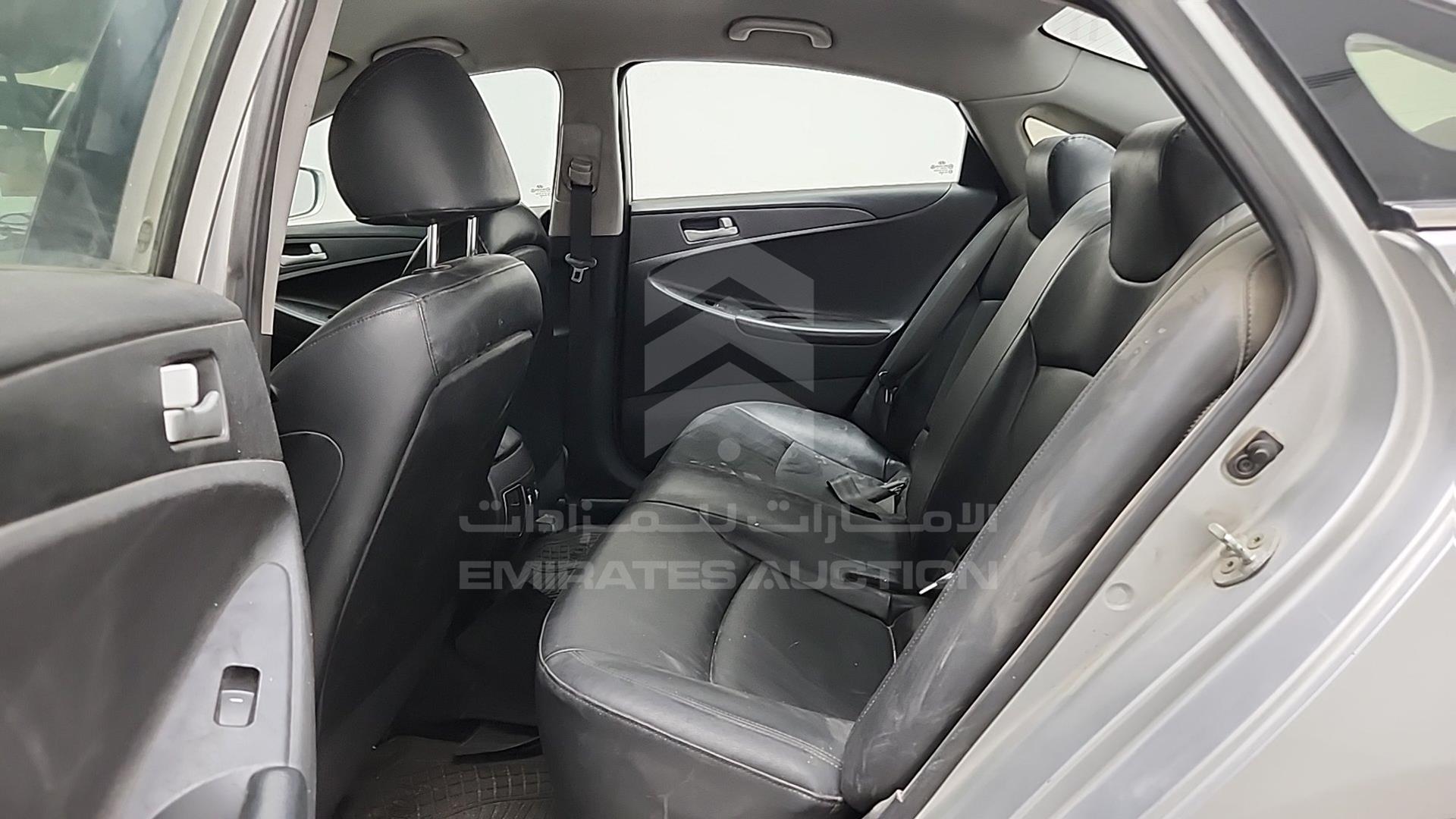 2012 HYUNDAI SONATA VIN: KMHEC41LBCA417898
