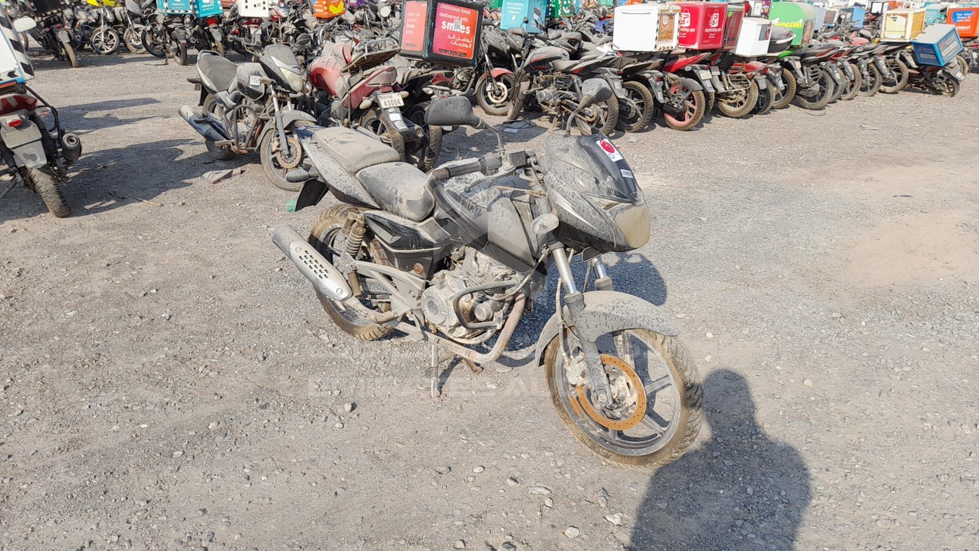 2016 BAJAJ PULSAR 180CC VIN: MD2A12DZ3GCF76693