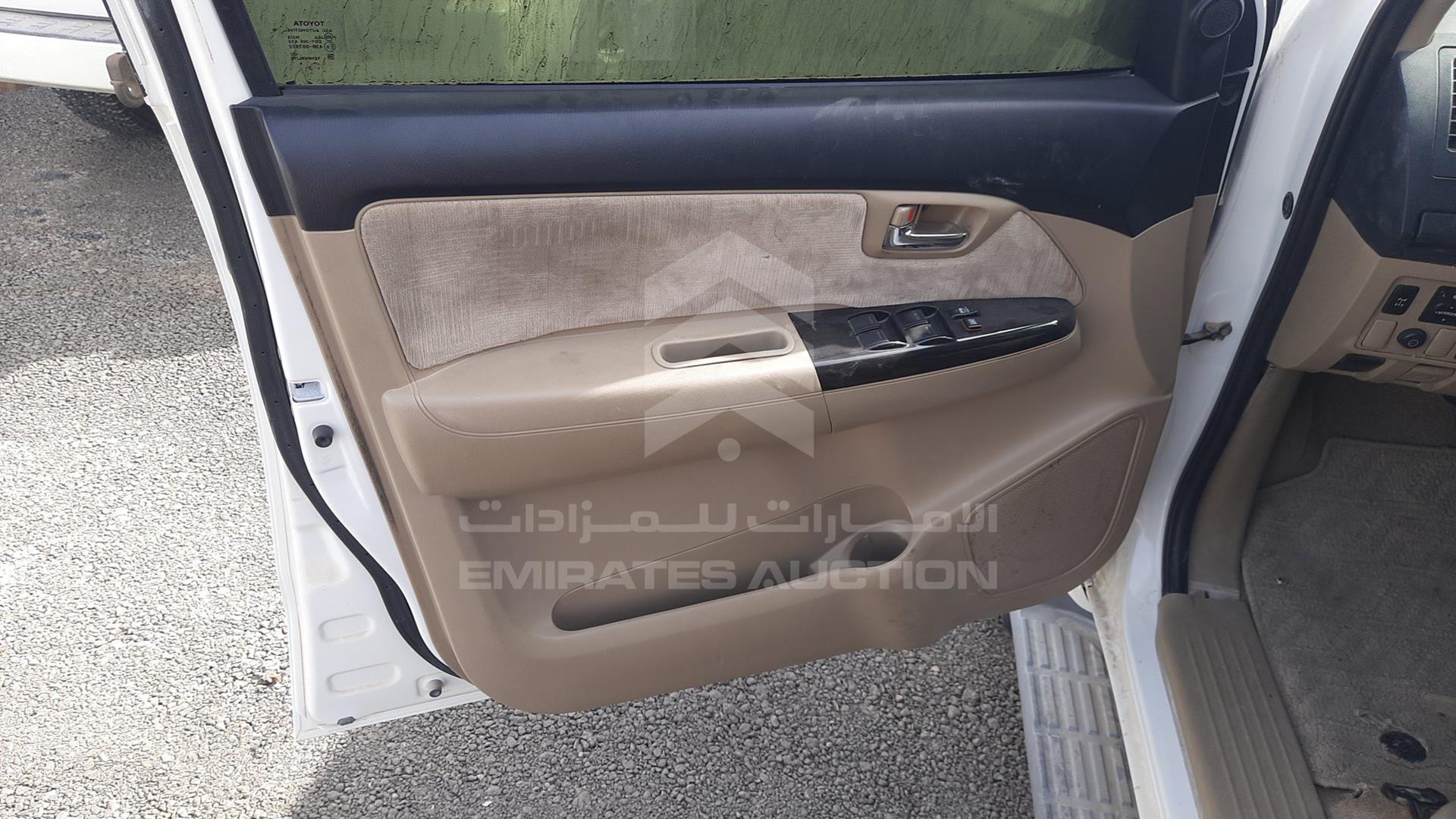 2014 TOYOTA FORTUNER VIN: MHFYU59G6E7034743
