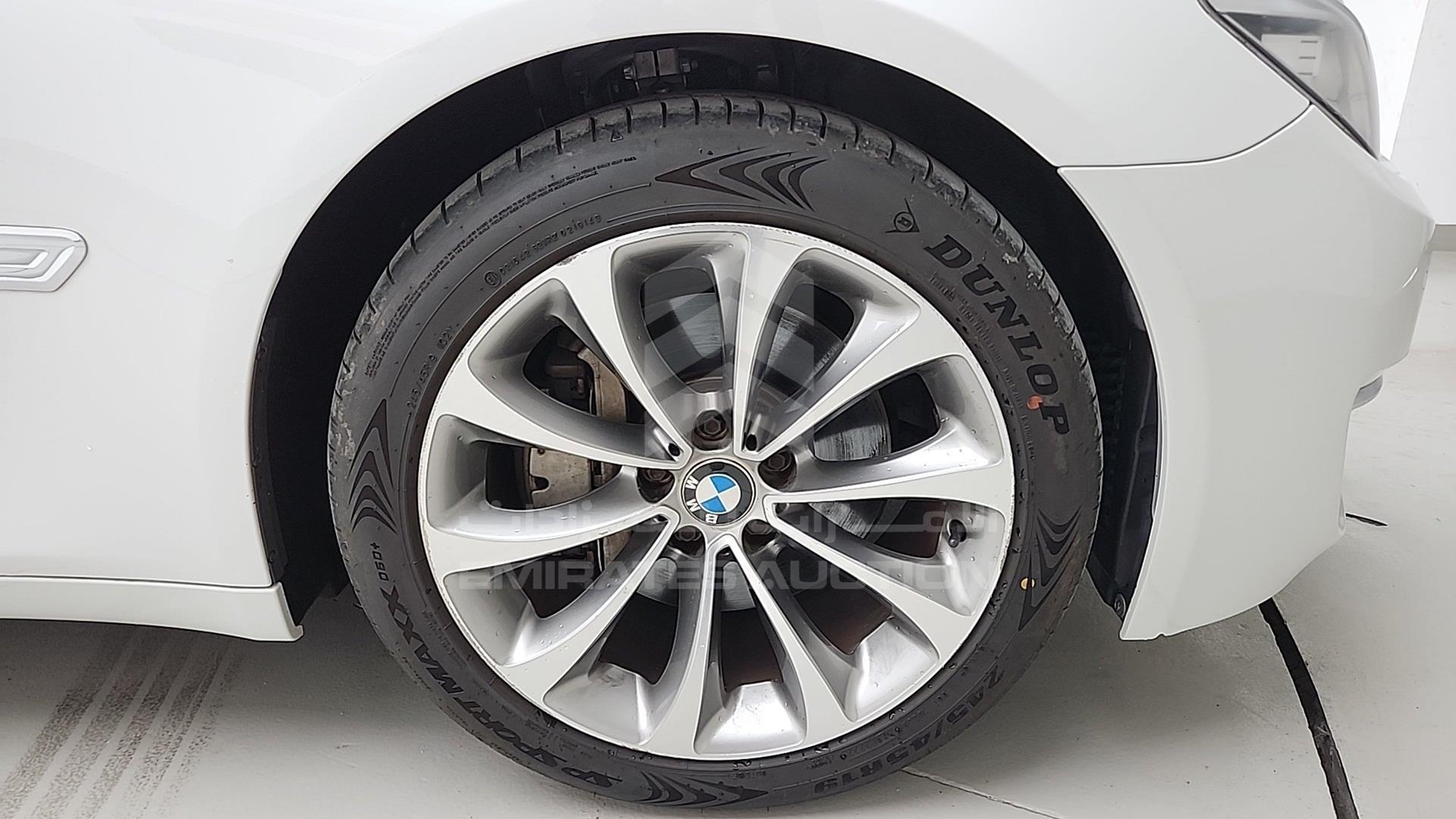 2015 BMW 730 VIN: WBAYE2105FD837047