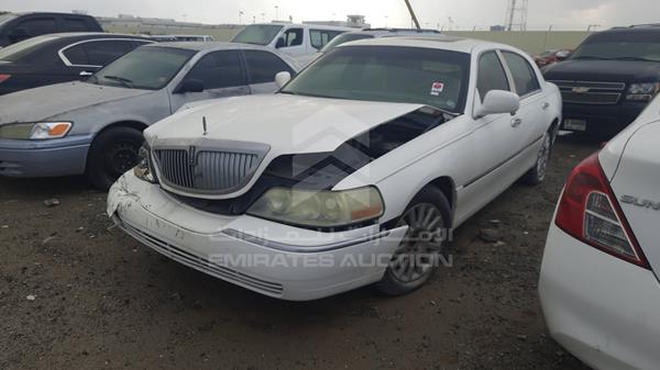 Lincoln Town Car 2005 1LNHM82W25Y663727 Image 26