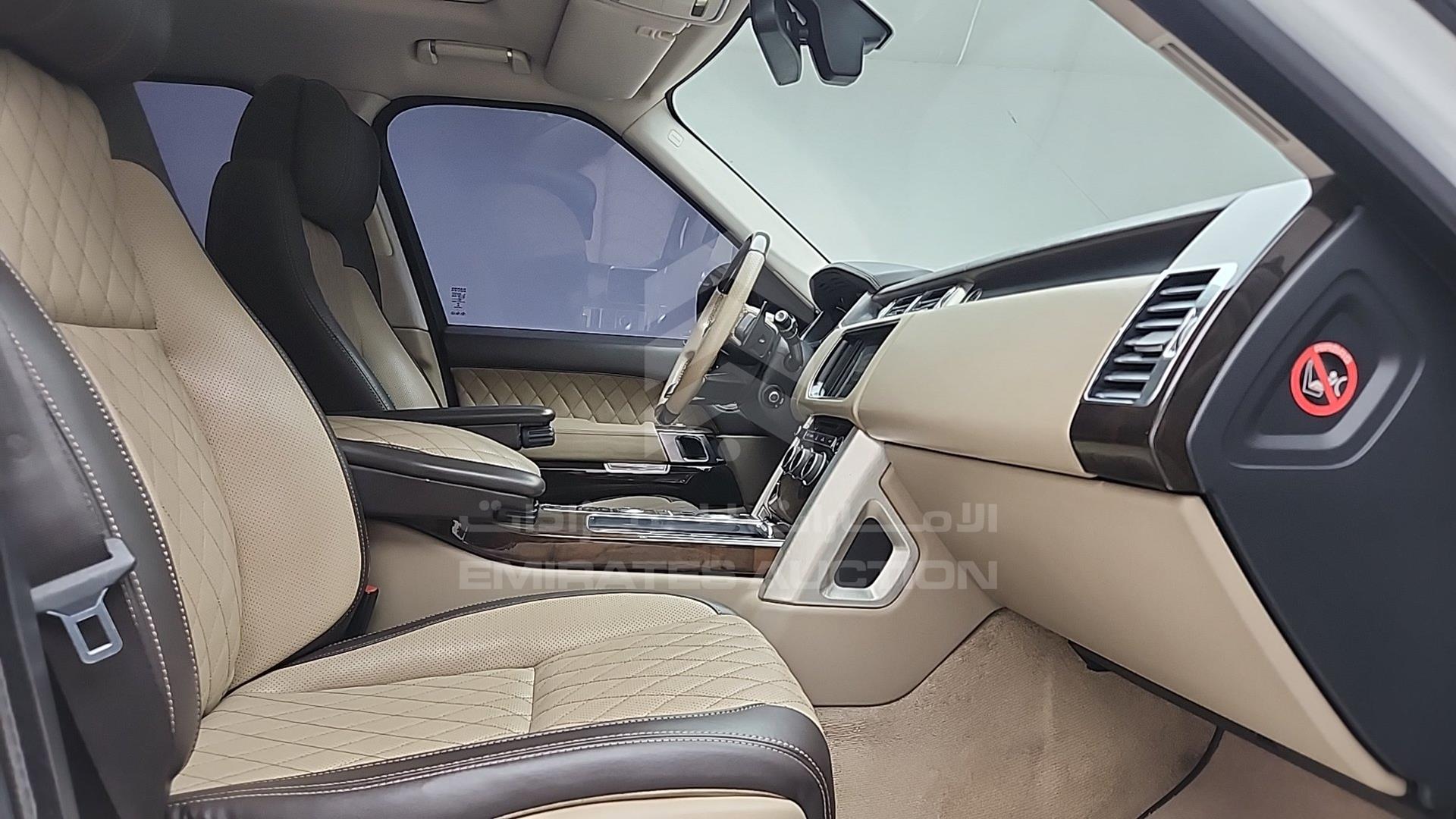 2014 RANGE ROVER VOGUE VIN: SALGA2EF8EA137587