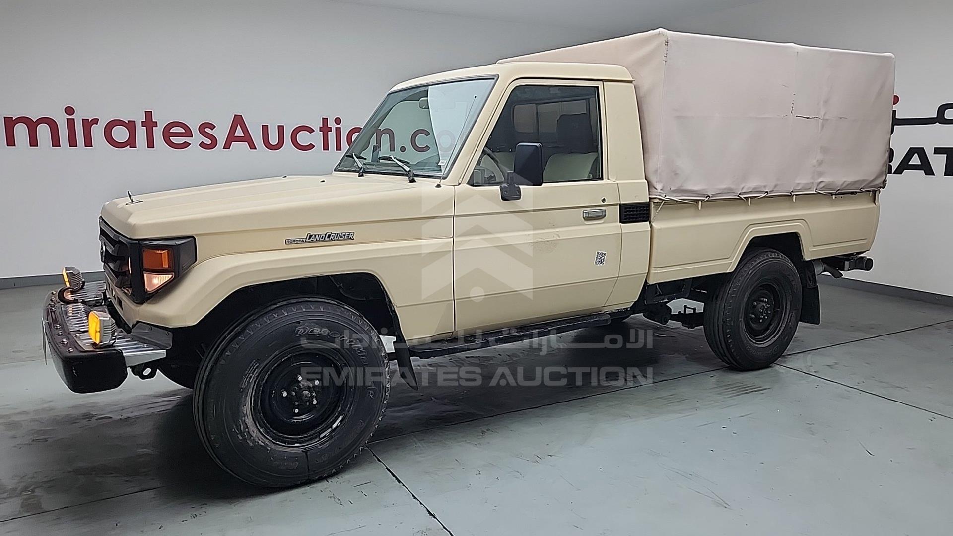 2000 TOYOTA LAND CRUISER VIN: JTFLJ71JXY8000683