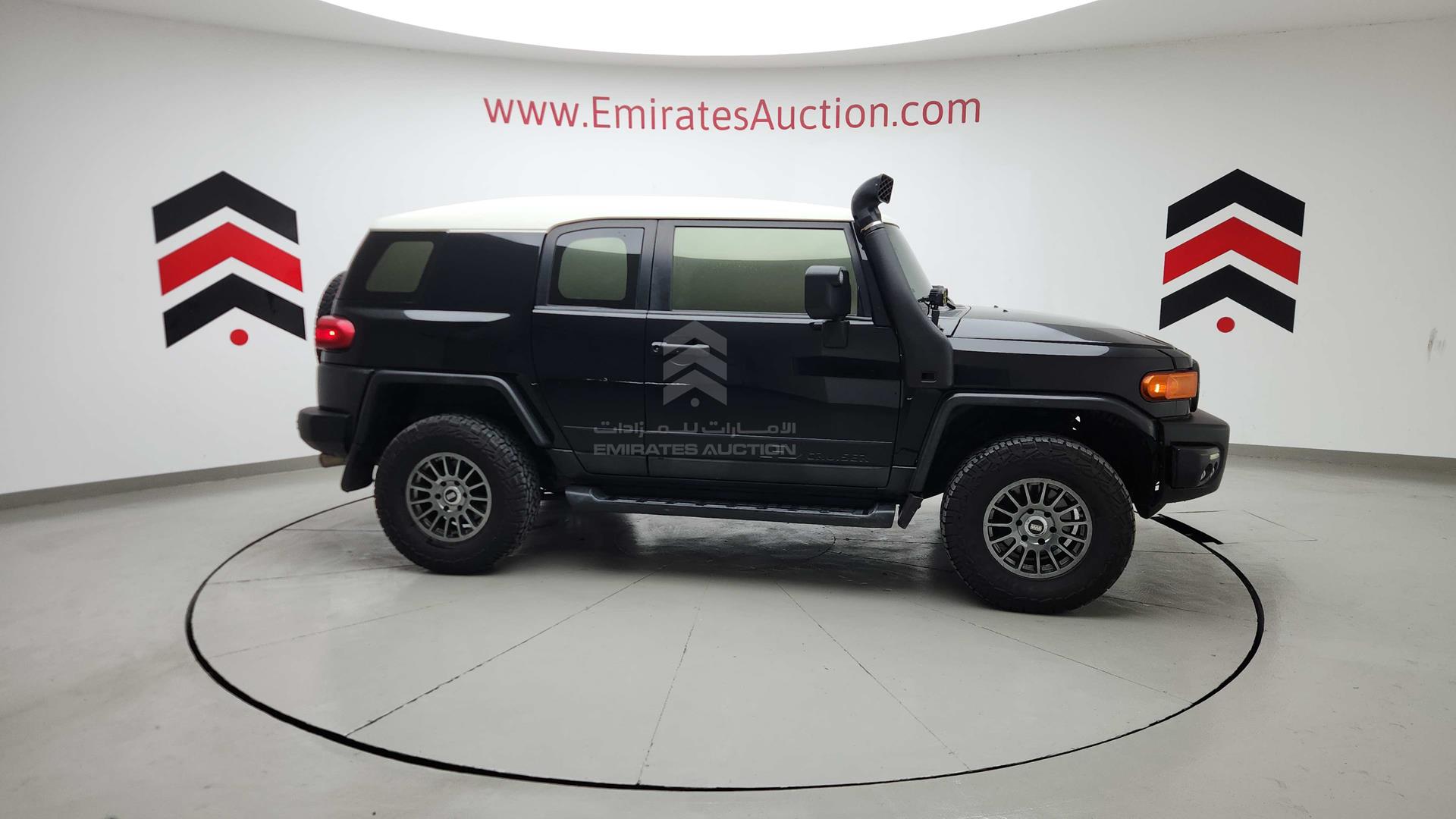 2013 TOYOTA FJ CRUISER VIN: JTEBU11F8DK168738
