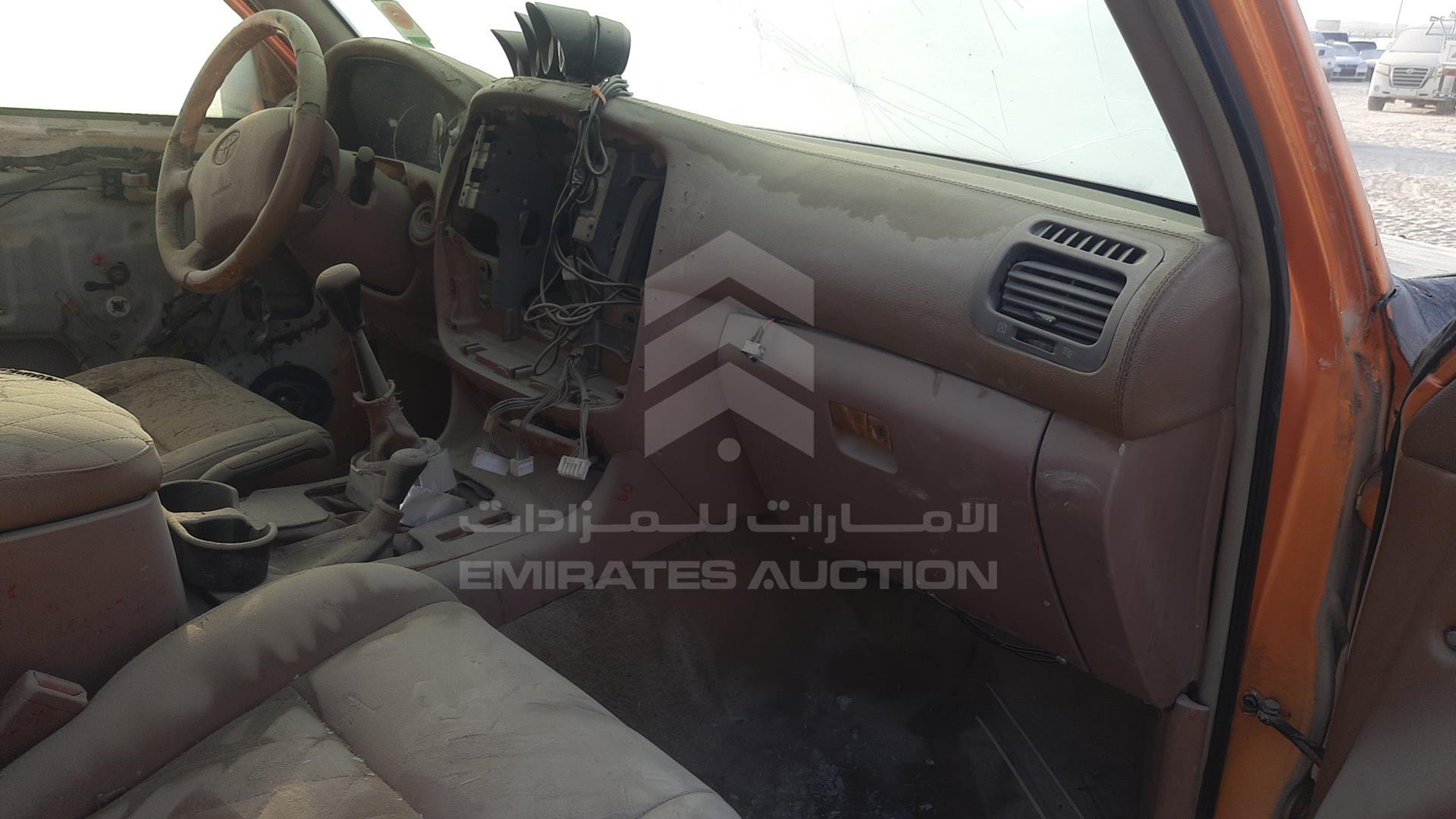 2006 TOYOTA LAND CRUISER VIN: JTEHJ09J065147342