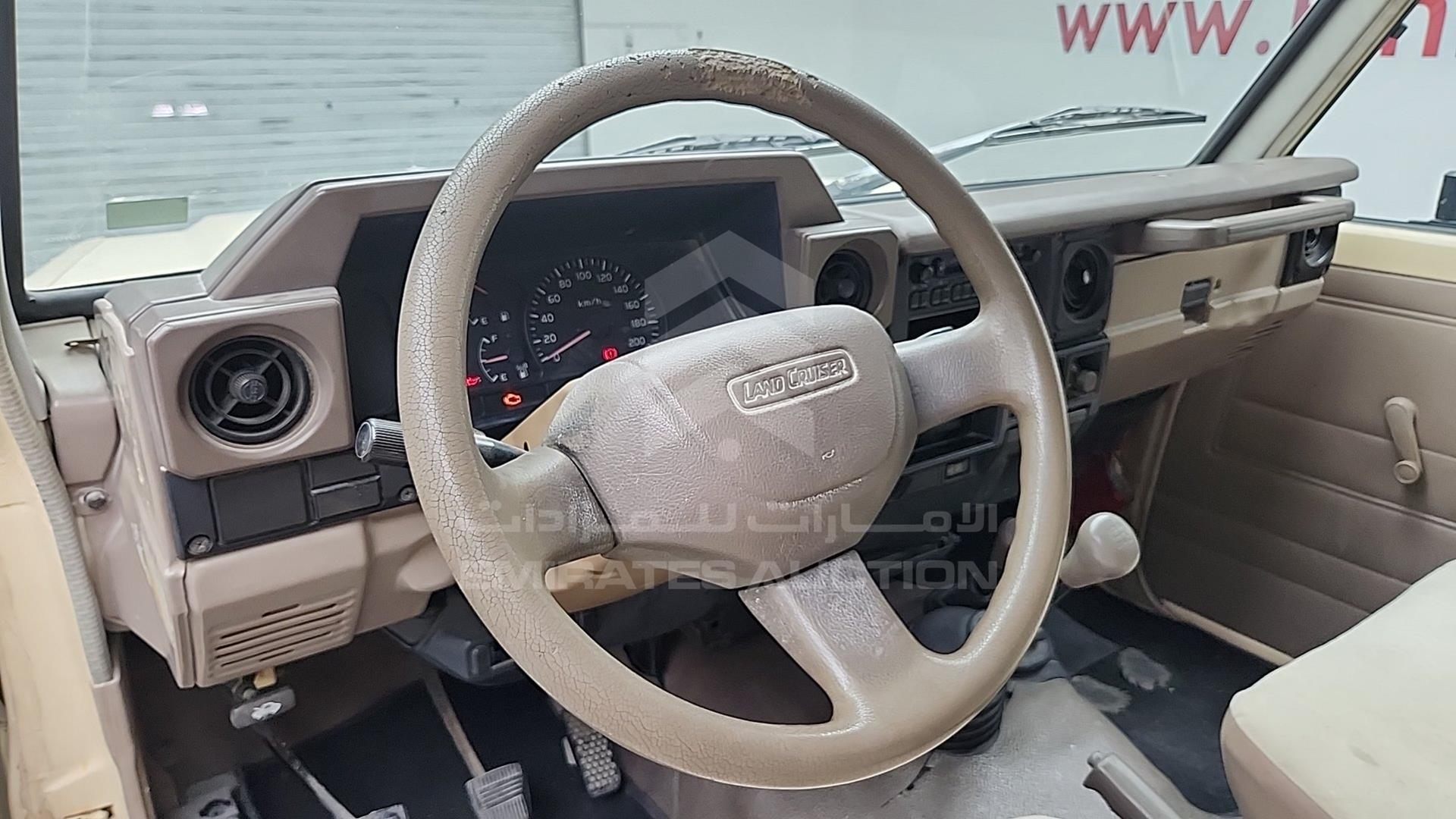 2000 TOYOTA LAND CRUISER VIN: JTFLJ71JXY8000683