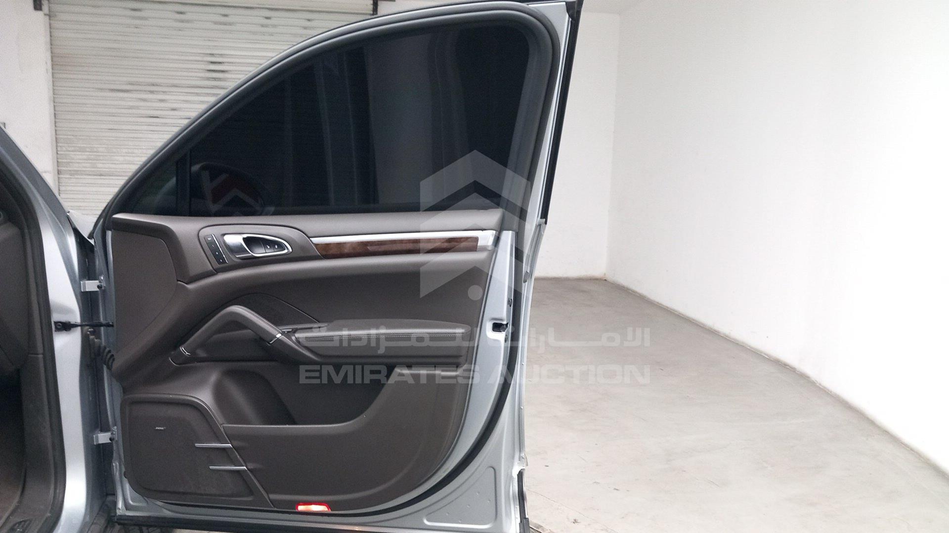 2017 PORSCHE CAYENNE VIN: WP1ZZZ92ZHKA90519