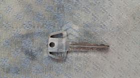 2002 Mitsubishi Lancer — Keys — Photo 4 — Thumbnail