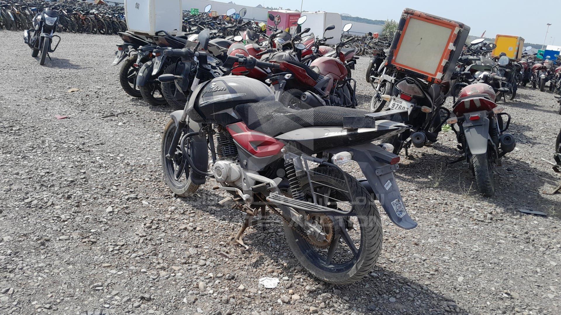 2016 BAJAJ PULSAR VIN: MD2A11CZ4GWD43075