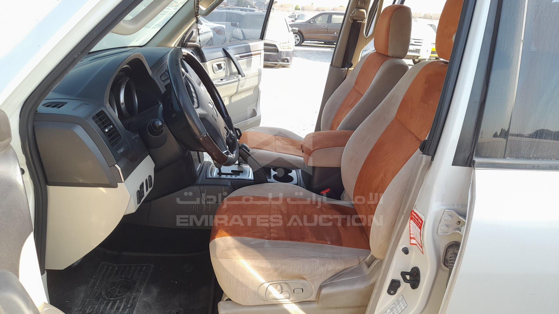 2013 MITSUBISHI PAJERO VIN: JMYLRV95WDJ702310