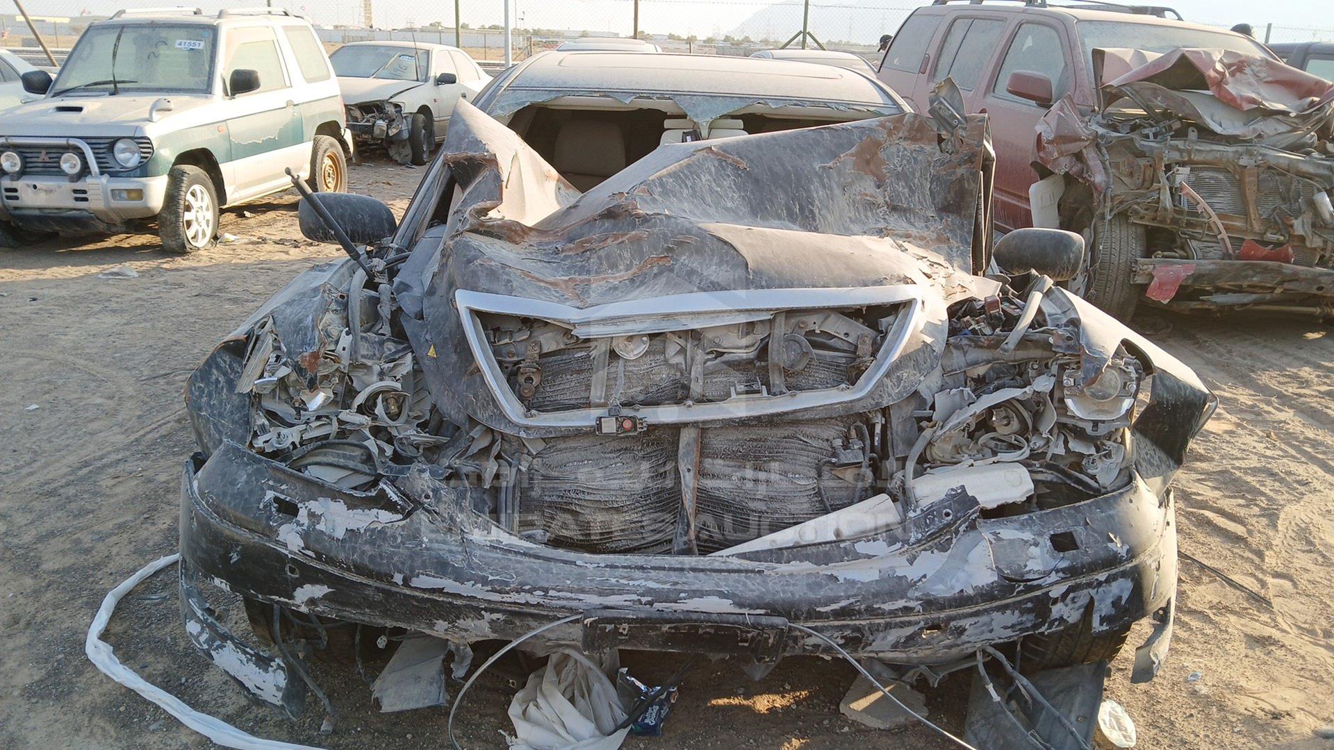 2004 LEXUS LS 430 VIN: JTHBN36F940131682