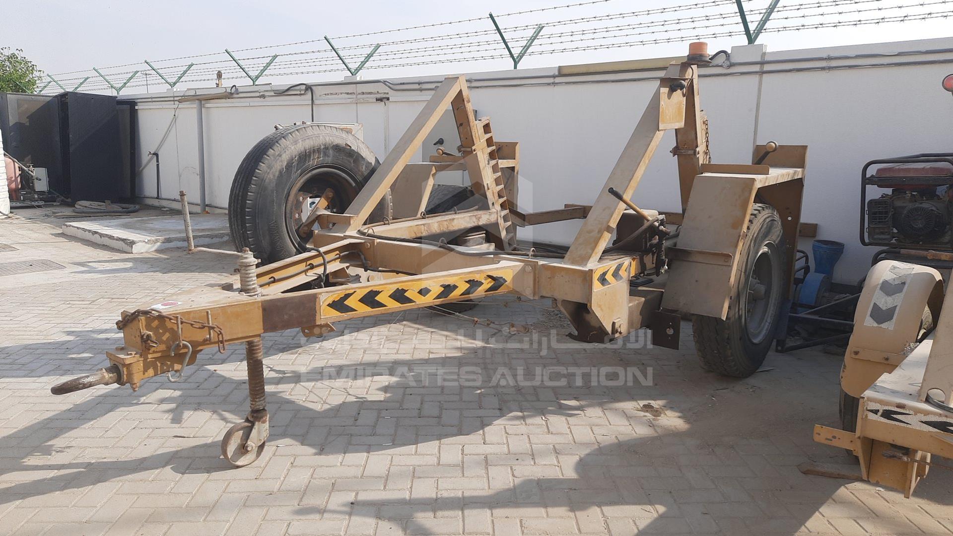 2010 TRAILER LOCAL VIN: D083165DXBTRAILER