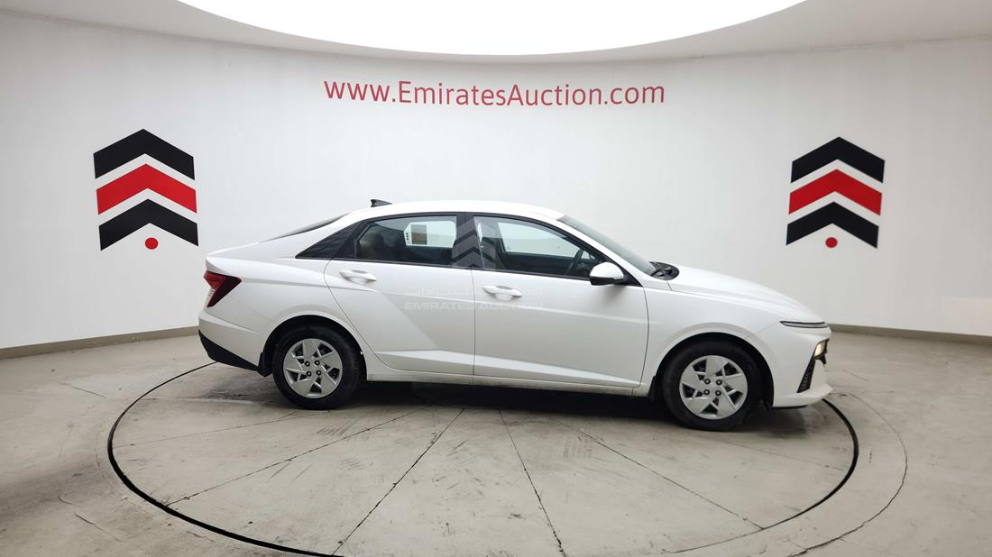 2025 Hyundai Accent — Right Full View — Photo 37