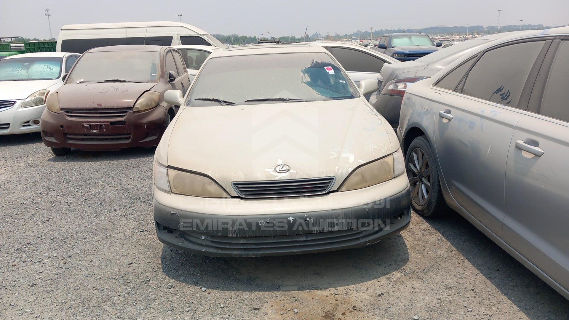 1997 LEXUS ES 300 VIN: JT8BF22G7V0028557