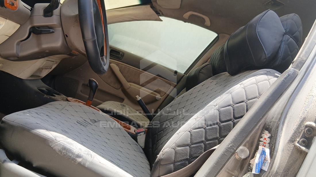 2005 Honda Civic — Front Left Driver Seat View — Photo 12