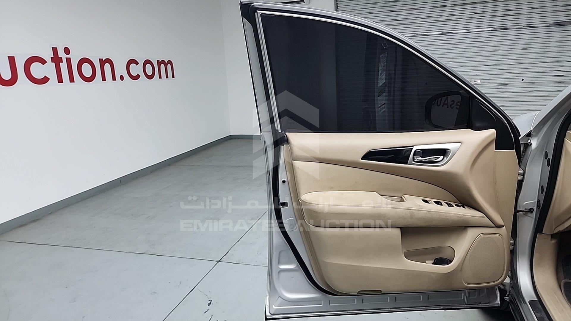 2015 NISSAN PATHFINDER VIN: 5N1AR2M74FC610631