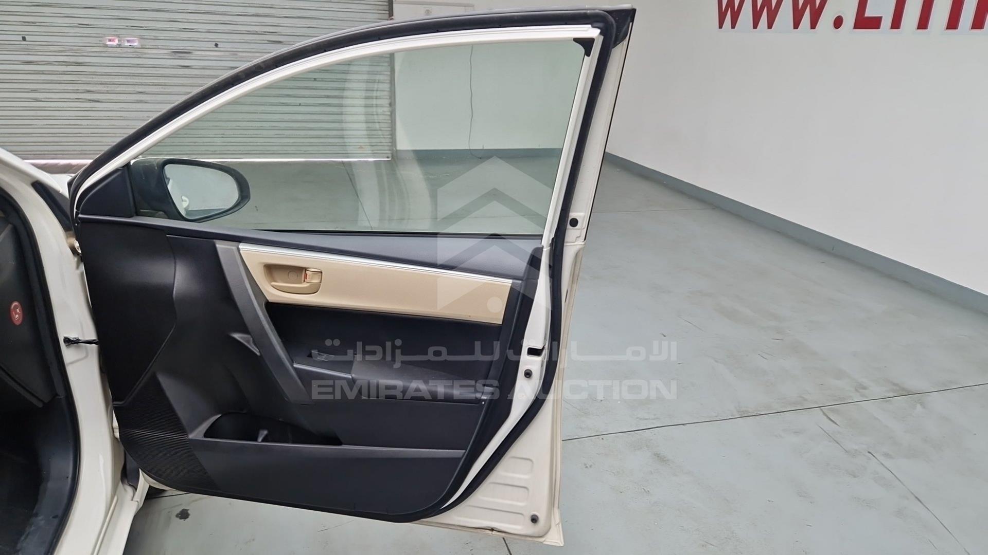 2015 TOYOTA COROLLA VIN: RKLBB9HE9F5074328