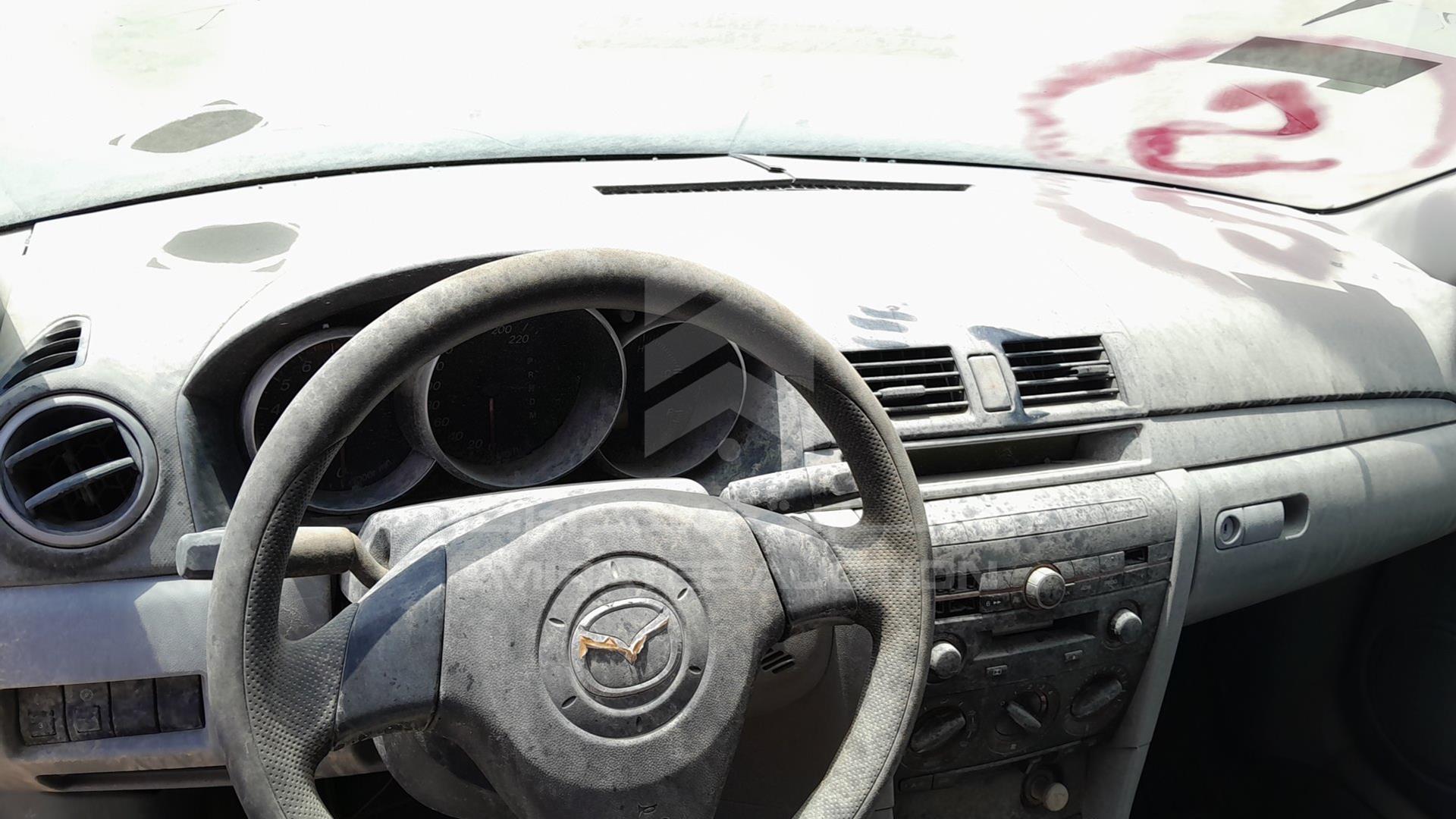 0 MAZDA --- VIN: JM7BK226651110171