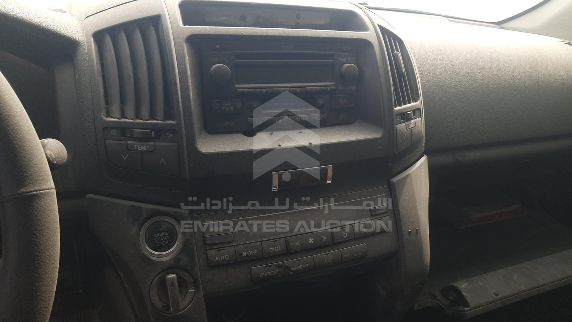 2011 TOYOTA LAND CRUISER VIN: JTMDU09J5B4034836