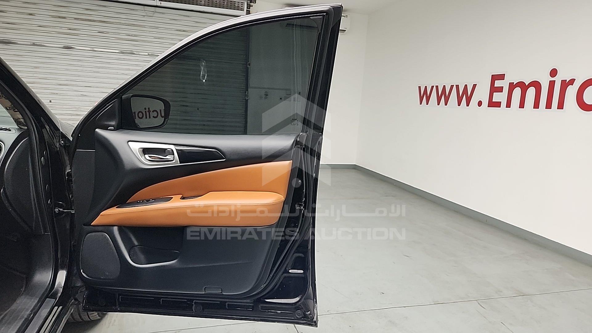 2020 NISSAN PATHFINDER VIN: 5N1DR2BN1LC585357