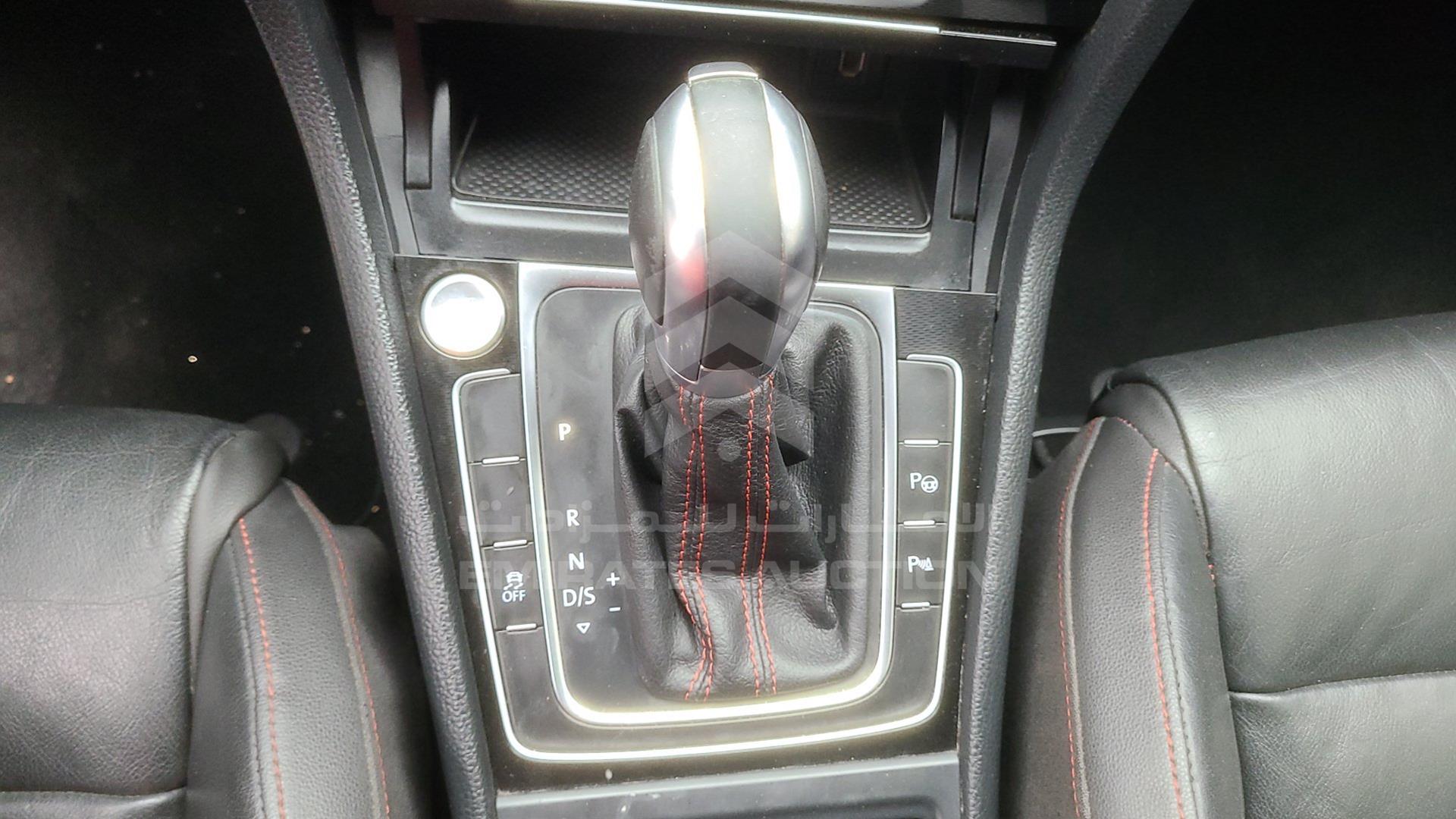 2015 VOLKSWAGEN GOLF GTI VIN: WVWFK2AU1FW000385