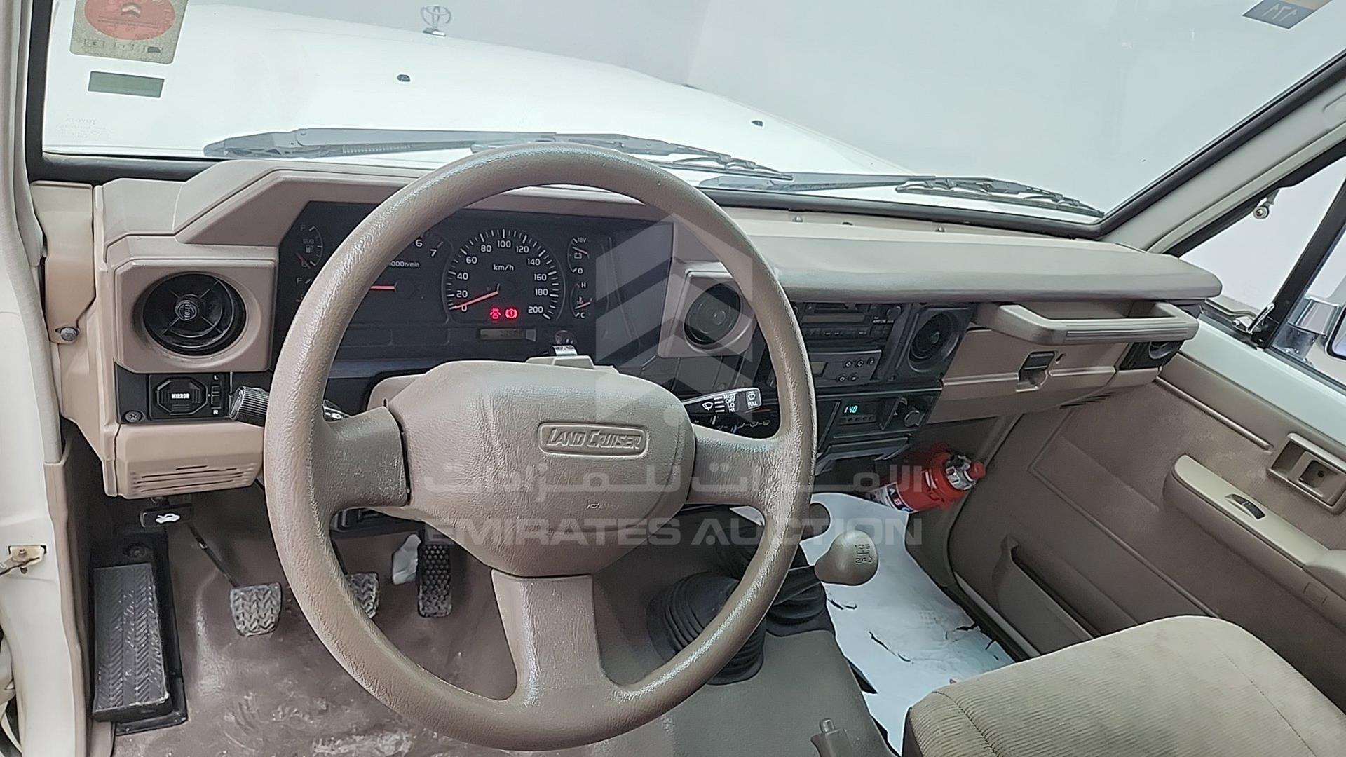 2008 TOYOTA LAND CRUISER PICKUP VIN: JTFLJ73J986042559