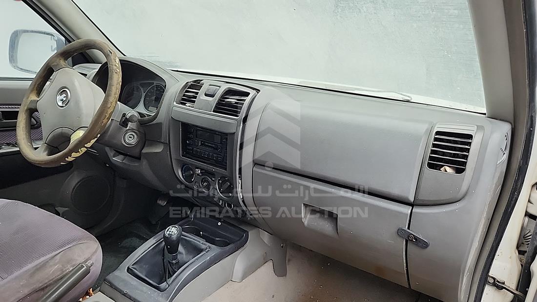 جريت وال Wingle 2010 — زاوية واجهة الراكب الأمامي الأيمن — صورة 25